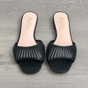 Nanette Lepore Women's Wonder Flat Sandal